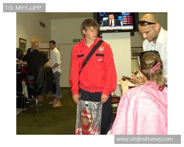 阿尔沙文足球明星的辉煌历程与成就解析